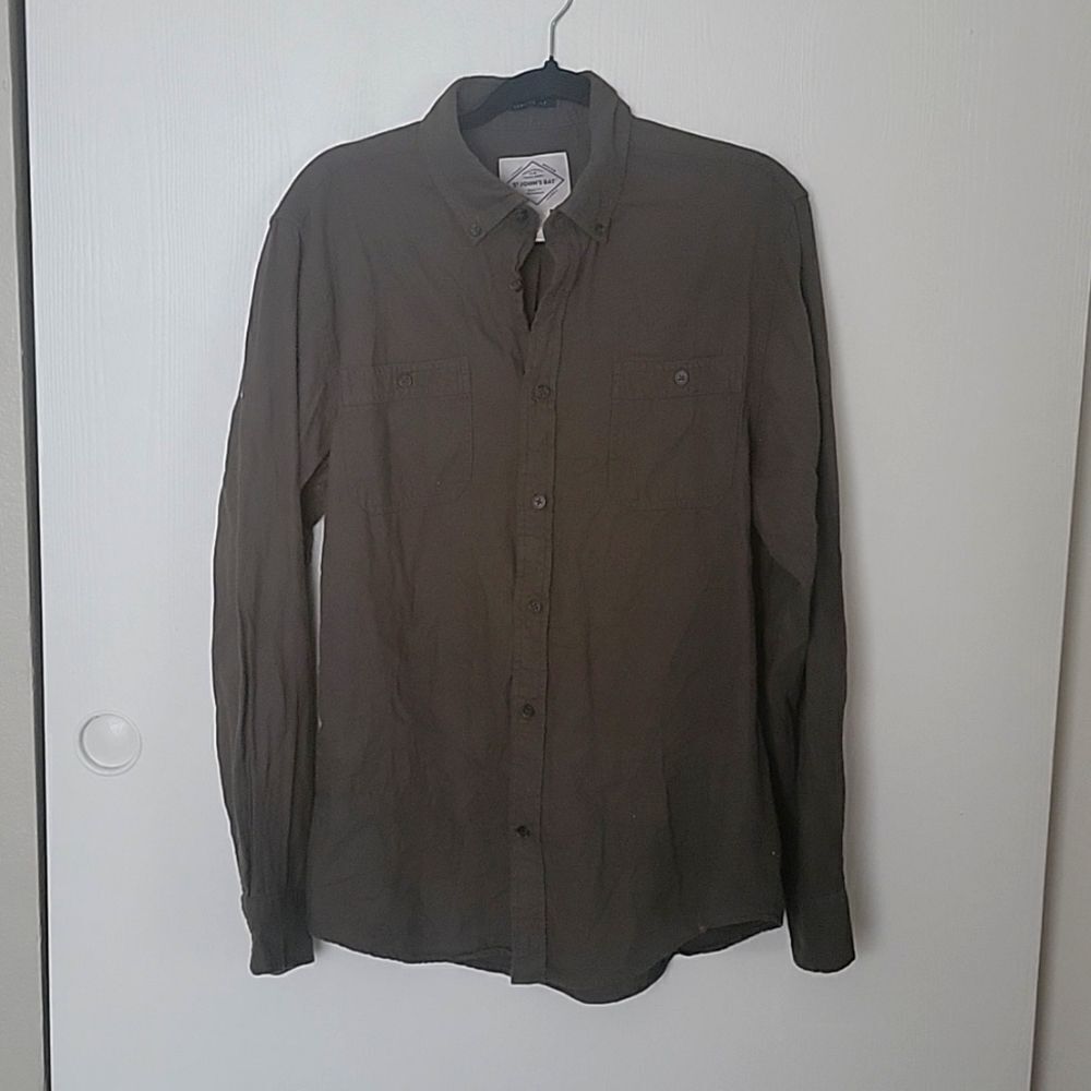 St John's bay button down